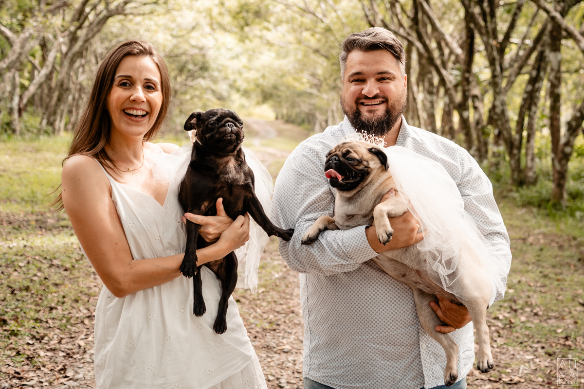 #SabrinaeAndré, #PréWedding, #AmorNaEstrada, #ConexãoGenuína, #NaturezaEAmor,
#CarroAntigo, #CompanheirosDeQuatroPatas
#MomentosEspeciais, 
#DevoçãoAoAmor, #EnsaioRomântico
#FotografiaDeCasal, #auraphoto, #auraphotobr