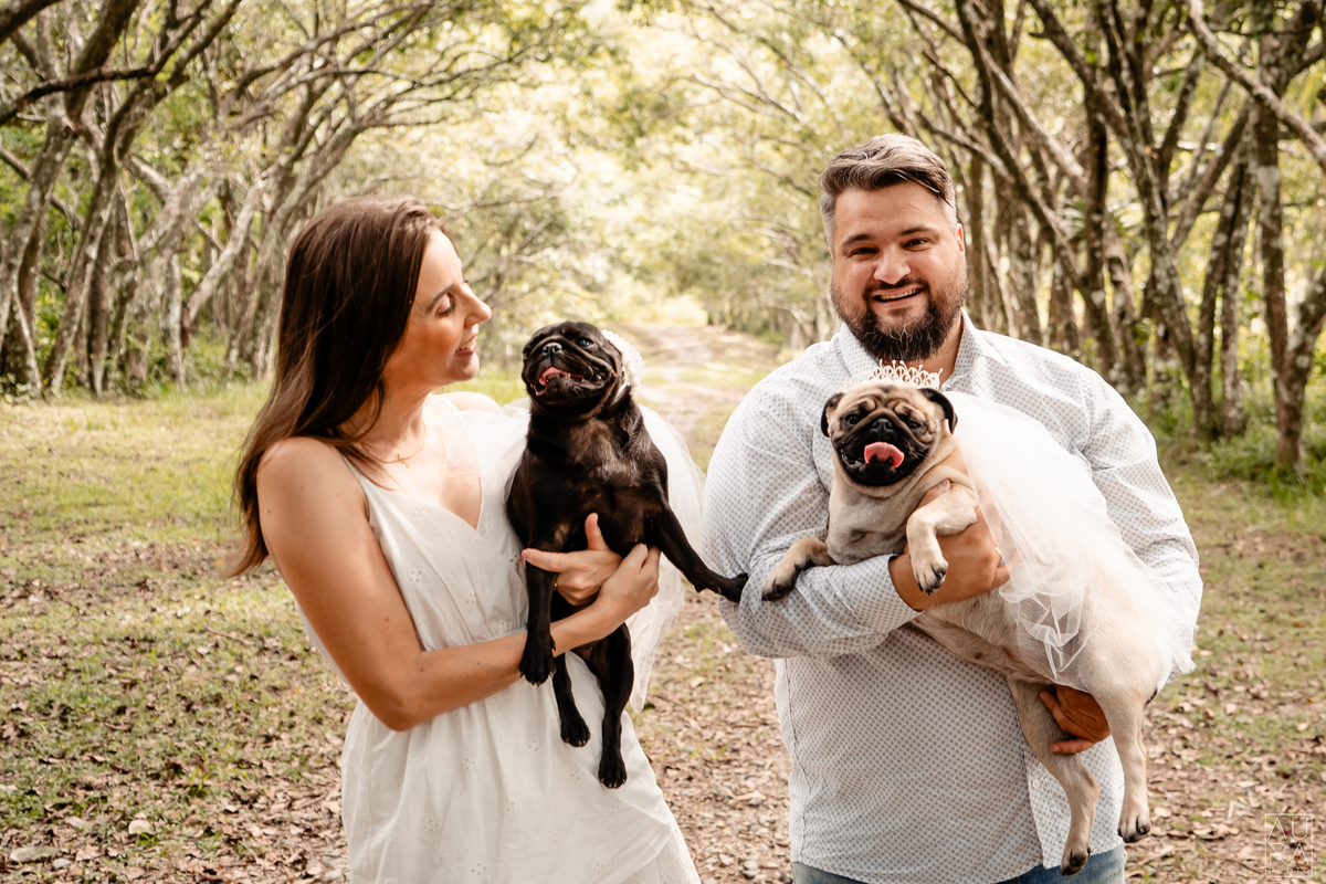 #SabrinaeAndré, #PréWedding, #AmorNaEstrada, #ConexãoGenuína, #NaturezaEAmor,
#CarroAntigo, #CompanheirosDeQuatroPatas
#MomentosEspeciais, 
#DevoçãoAoAmor, #EnsaioRomântico
#FotografiaDeCasal, #auraphoto, #auraphotobr