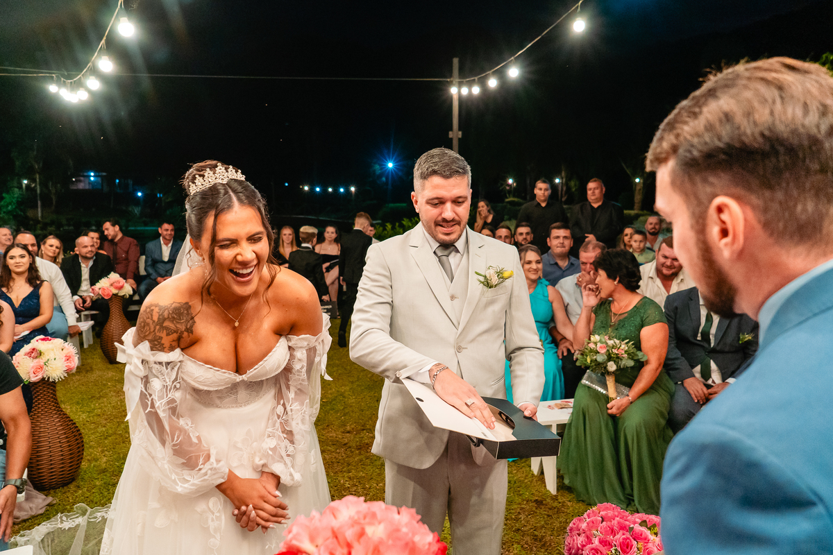 #auraphoto #auraphotobr #fotografodecasamento #wedding #casamentotijucas #Tijucas #noivas #casalAura #weddingphotographer #casamentoSC #noivastijucas #amor #fotografia #casamento2025, fotógrafos de casamento, aura photo, casamento