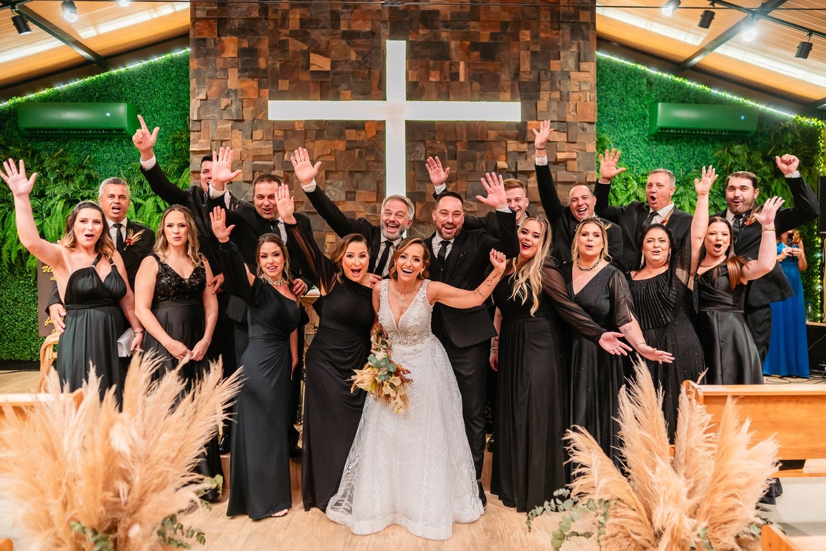 #auraphoto #auraphotobr #fotografodecasamento #wedding #casamentoAraquari #Araquari #noivas #casalAura #weddingphotographer #casamentoSC #noivasAraquari #amor #fotografia #casamento2025
