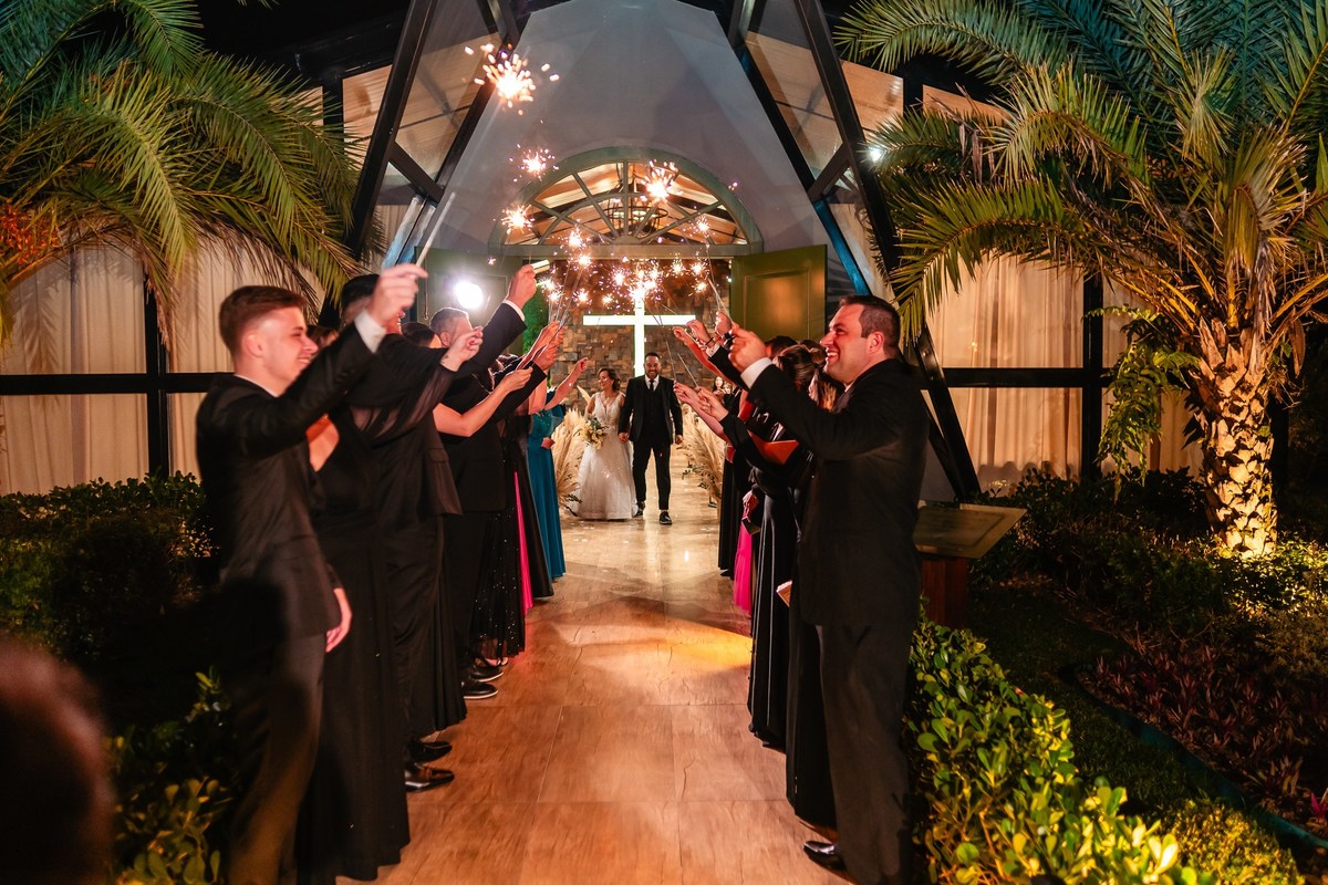 #auraphoto #auraphotobr #fotografodecasamento #wedding #casamentoAraquari #Araquari #noivas #casalAura #weddingphotographer #casamentoSC #noivasAraquari #amor #fotografia #casamento2025
