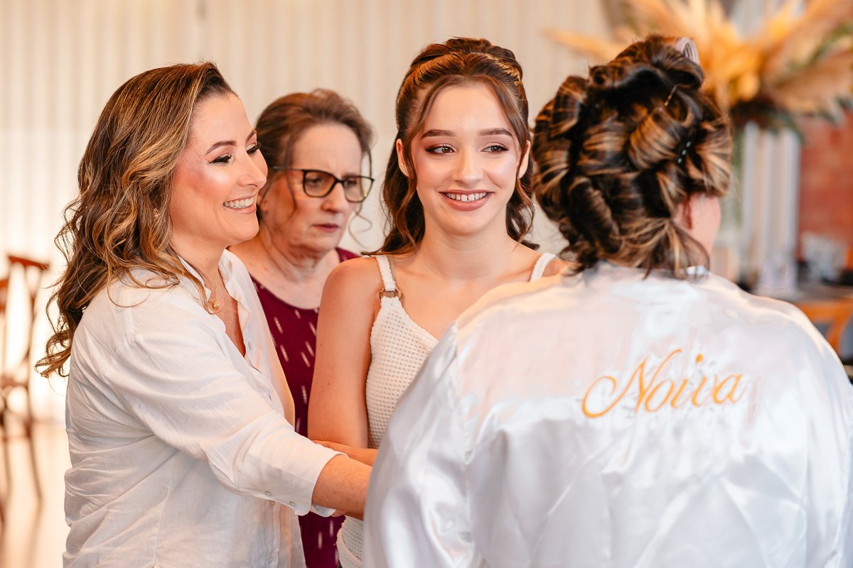 #auraphoto #auraphotobr #fotografodecasamento #wedding #casamentoAraquari #Araquari #noivas #casalAura #weddingphotographer #casamentoSC #noivasAraquari #amor #fotografia #casamento2025
