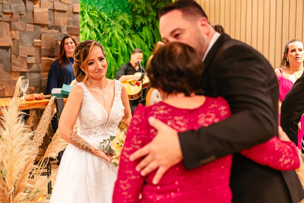 #auraphoto #auraphotobr #fotografodecasamento #wedding #casamentoAraquari #Araquari #noivas #casalAura #weddingphotographer #casamentoSC #noivasAraquari #amor #fotografia #casamento2025
