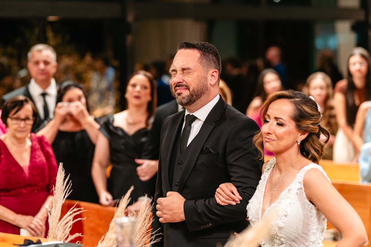 #auraphoto #auraphotobr #fotografodecasamento #wedding #casamentoAraquari #Araquari #noivas #casalAura #weddingphotographer #casamentoSC #noivasAraquari #amor #fotografia #casamento2025
