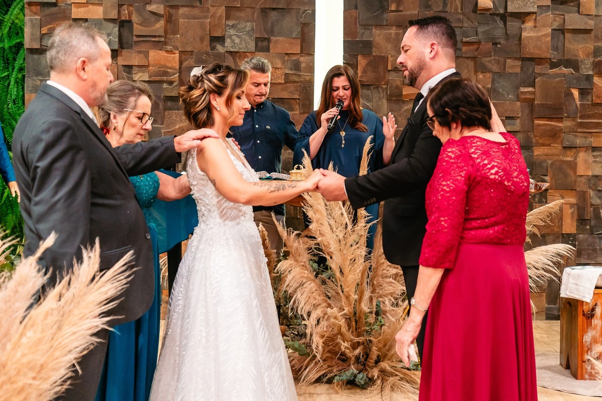 #auraphoto #auraphotobr #fotografodecasamento #wedding #casamentoAraquari #Araquari #noivas #casalAura #weddingphotographer #casamentoSC #noivasAraquari #amor #fotografia #casamento2025
