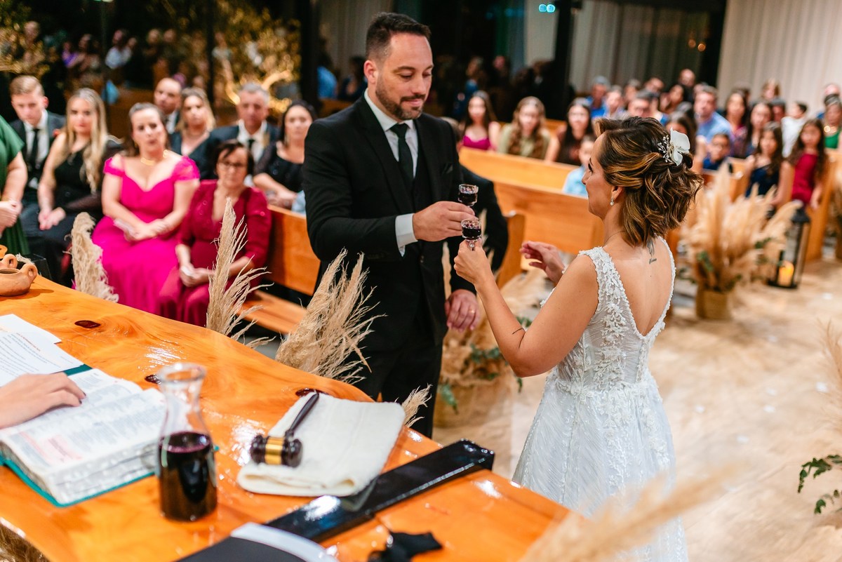 #auraphoto #auraphotobr #fotografodecasamento #wedding #casamentoAraquari #Araquari #noivas #casalAura #weddingphotographer #casamentoSC #noivasAraquari #amor #fotografia #casamento2025
