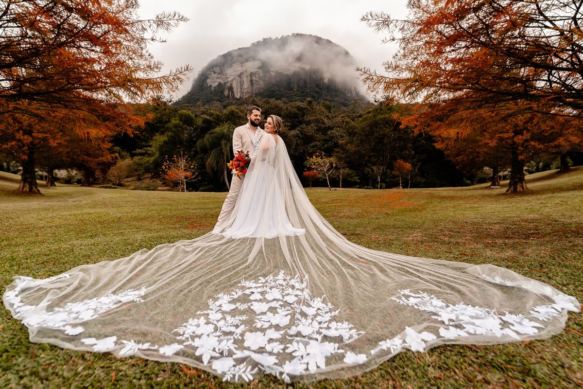#fernandaeRicardo #auraphoto #casalaura #preweddingcomalma
#valedosventos #riodoscedros #preweddingsc #fotografiacomsentido
#fotografodecasamento #prewedding2025 #noivosaura
#weddingphotographer #casamentosc #noivassc
#ensaiodossonhos #fotografiaautoral