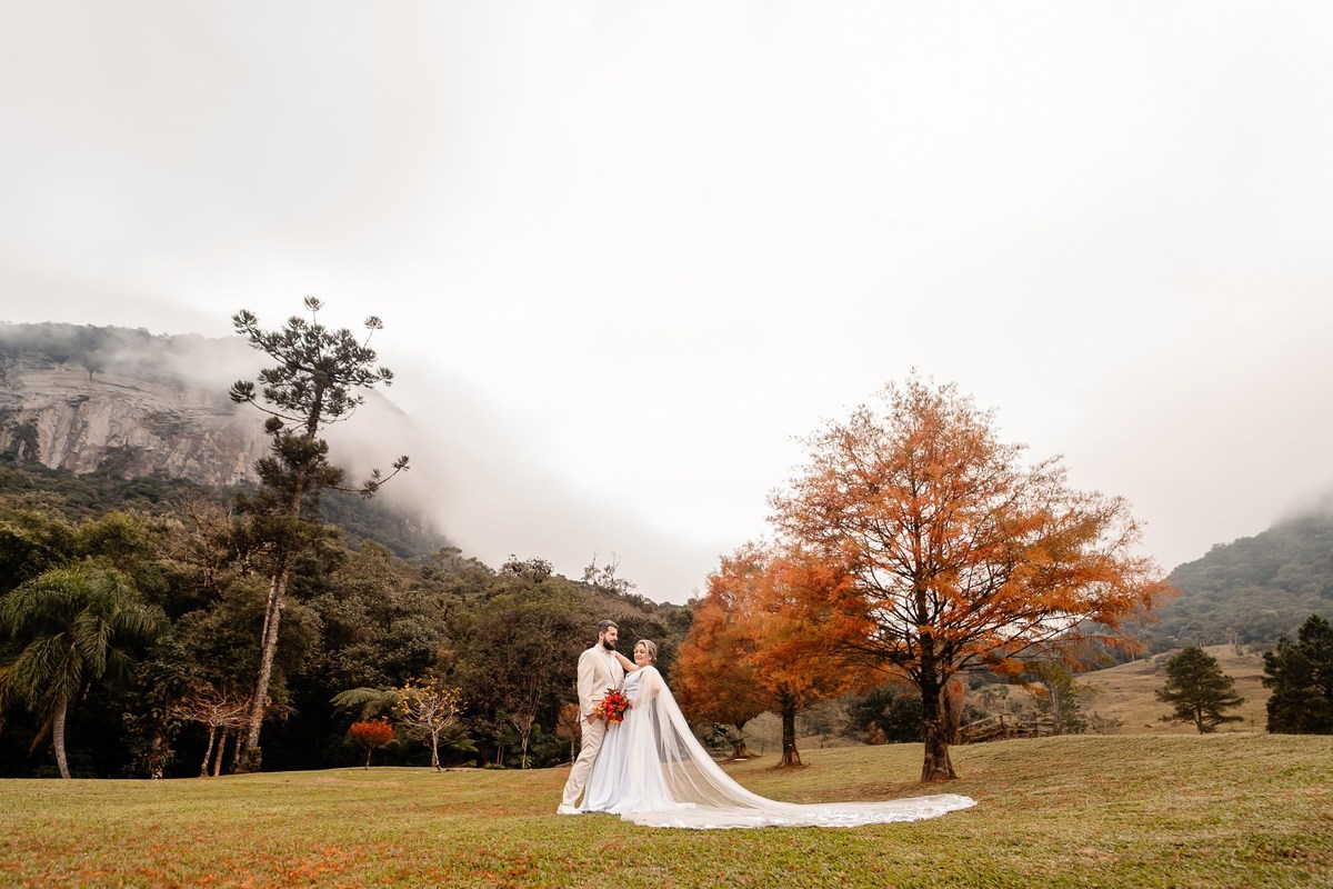 #fernandaeRicardo #auraphoto #casalaura #preweddingcomalma
#valedosventos #riodoscedros #preweddingsc #fotografiacomsentido
#fotografodecasamento #prewedding2025 #noivosaura
#weddingphotographer #casamentosc #noivassc
#ensaiodossonhos #fotografiaautoral