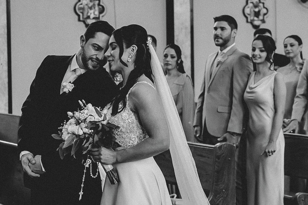 #auraphoto #auraphotobr #fotografodecasamento #wedding #casamentocanelinha #SantaCatarina #noivas #noivassc #weddingphotographer #casamentoSC #noivascanelinha #amor #fotografia #casamento2025 #documental