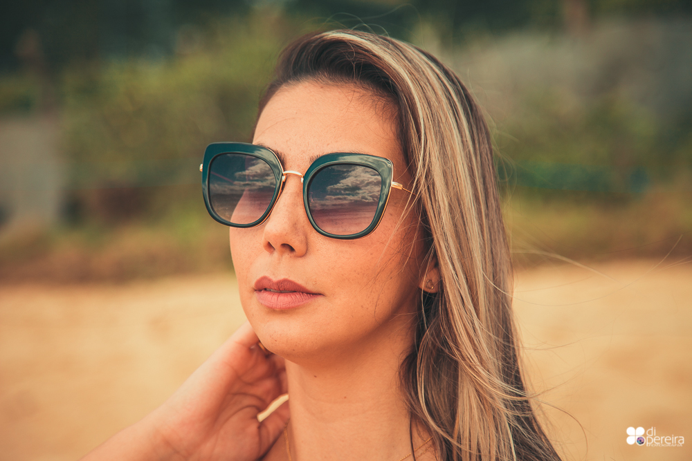 ensaio feminino na praia de Itapema, ensaio do dia internacional da mulher.