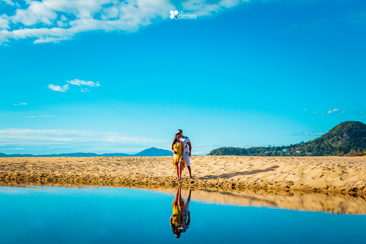 #ensaiodecasal #noivos #ensaionapraia #praiadoestaleiro #balneáriocamboriú #noivos2020 #pedidodenoivado #natureza #préwedding #wedding #viajar #dipereirafotografia #dipereira