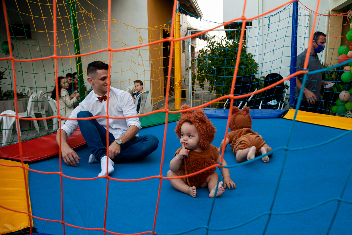 aniversário de um ano em Tijucas, aniversário de gêmeos em Tijucas, aniversário em Tijucas, aniversário em casa, fotografia de aniversário em Tijucas, aura photo, fotografia de aniversário aura photo