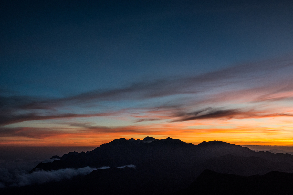 Vista da Pedra da Mina a partir da Pedra Furada, MG