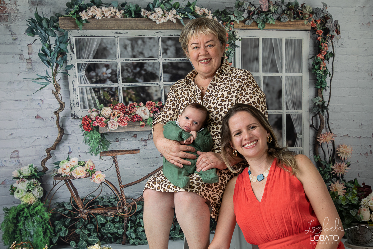 amor-de-mae-dia-das-maes-ensaio-fotografico-dia-das-maes-mamae-amor-mais-sublime-fotografia-de-mae-fundo-fotografico-dia-das-maes-ensaio-das-maes-dia-das-maes-2022-estudio-fotografico-em-barbacena-melhor-fotografa-de-barbacena-iluminacao-de-estudio-ilca