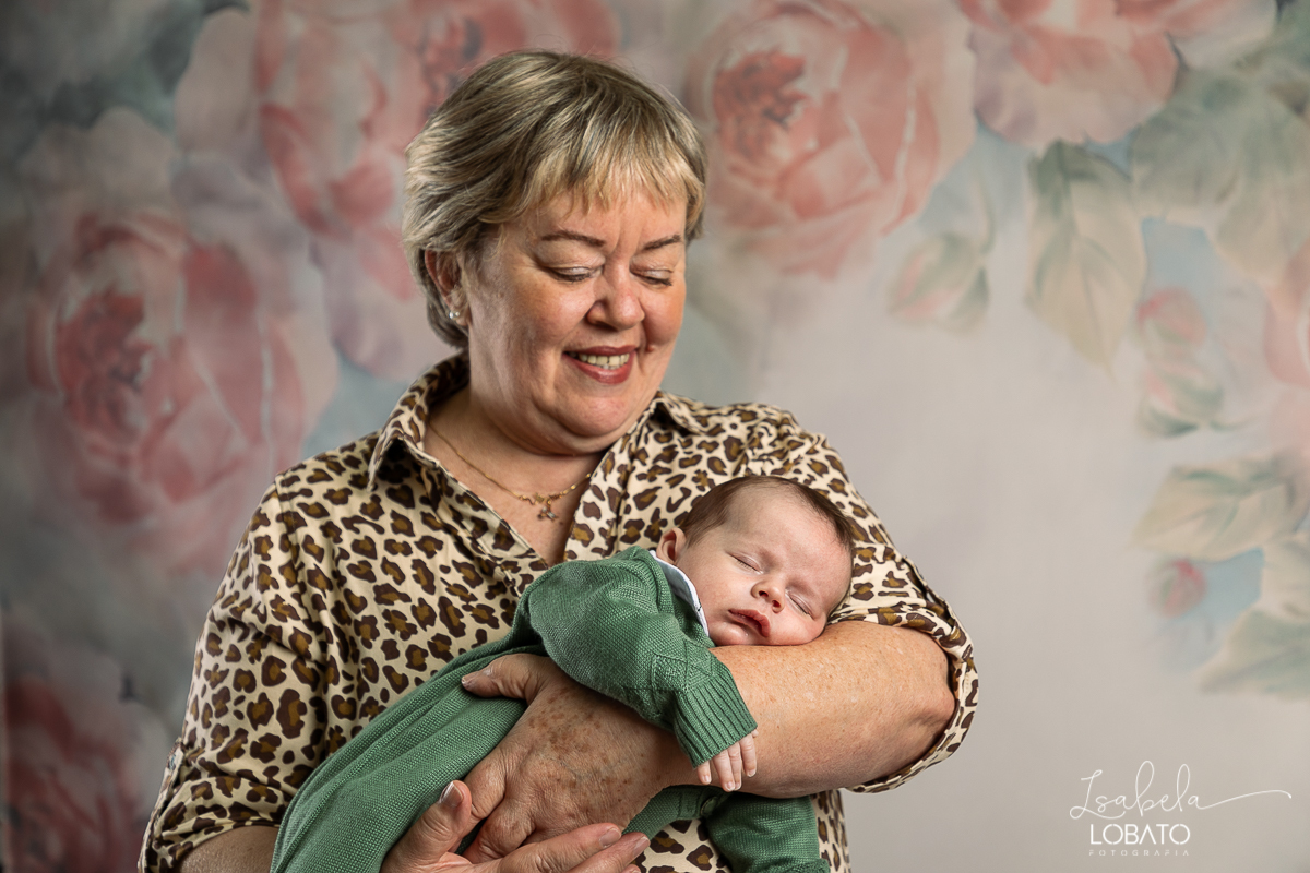 amor-de-mae-dia-das-maes-ensaio-fotografico-dia-das-maes-mamae-amor-mais-sublime-fotografia-de-mae-fundo-fotografico-dia-das-maes-ensaio-das-maes-dia-das-maes-2022-estudio-fotografico-em-barbacena-melhor-fotografa-de-barbacena-iluminacao-de-estudio-ilca