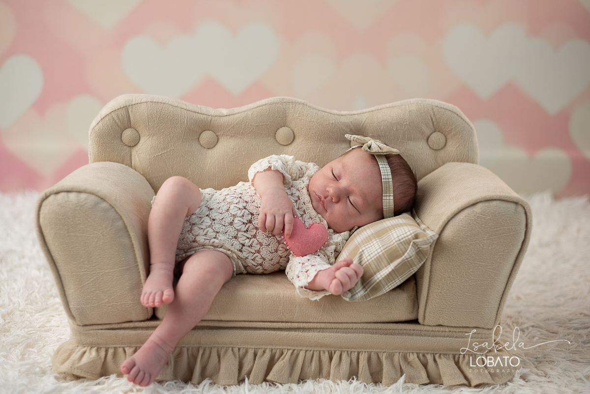fotografia-de-recem-nascido-fotos-de-bebe-ensaio-fotografico-newborn-fotografa-especializada-em-newborn-em-mg-fotografa-de-bebes-em-barbacena-roupas-para-newborn-props-newborn-fundo-fotografico-newborn-estudio-fotografico-em-barbacena-isabela-lobato-fotos