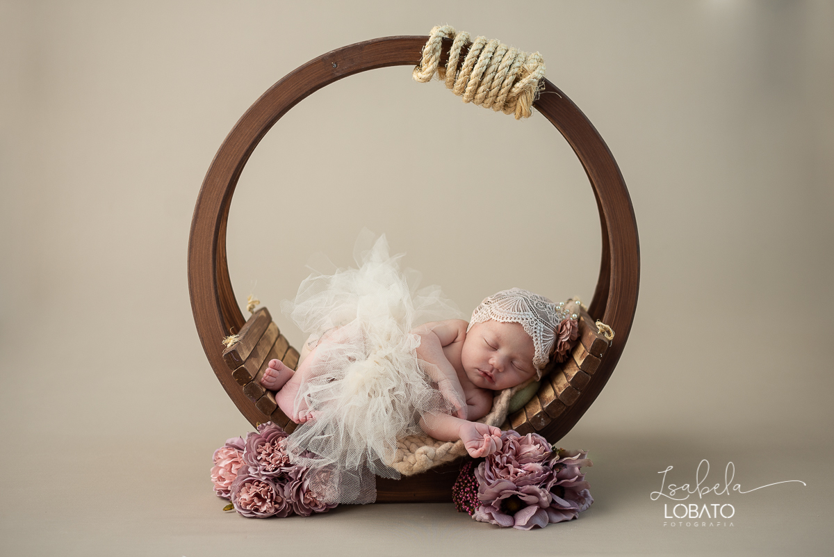 fotografia-de-recem-nascido-fotos-de-bebe-ensaio-fotografico-newborn-fotografa-especializada-em-newborn-em-mg-fotografa-de-bebes-em-barbacena-roupas-para-newborn-props-newborn-fundo-fotografico-newborn-estudio-fotografico-em-barbacena-isabela-lobato-fotos