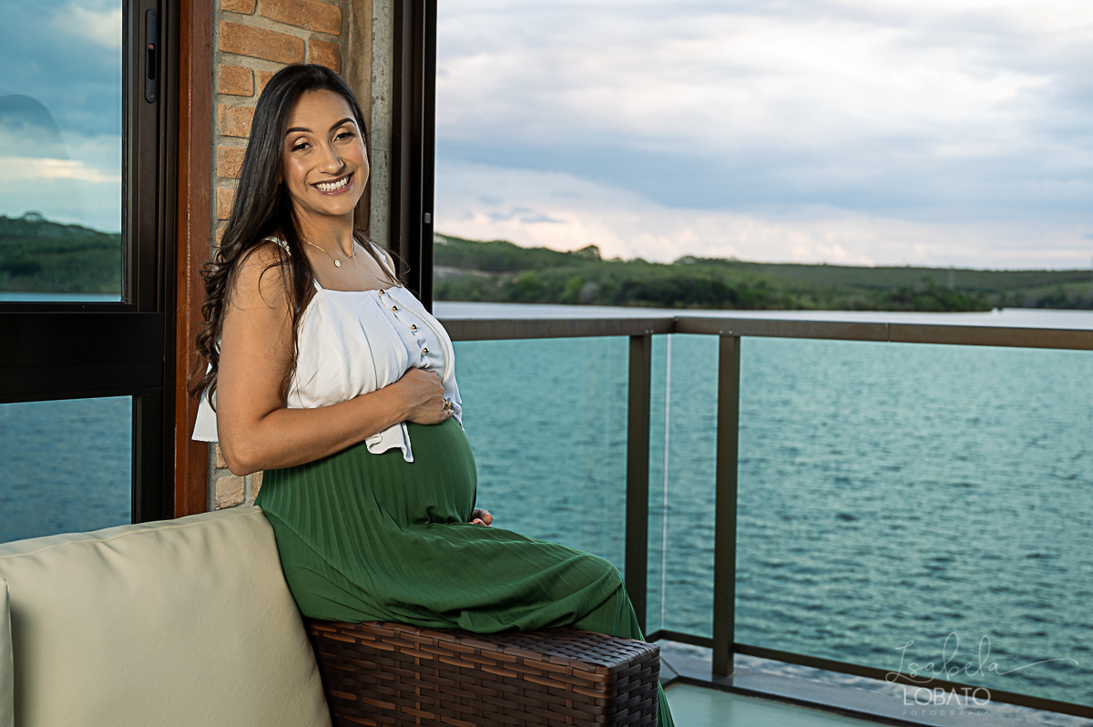 ensaio-gestante-externo-ensaio-gestante-represa-de-camargos-mg-vestido-de-gestante-mae-de-tres-fotografa-especializada-em-gestante-em-mg-condominio-balneario-riviera-rancho-em-camargos-melhor-fotografo-em-barbacena-isabela-lobato-fotografia-estudio-fotos