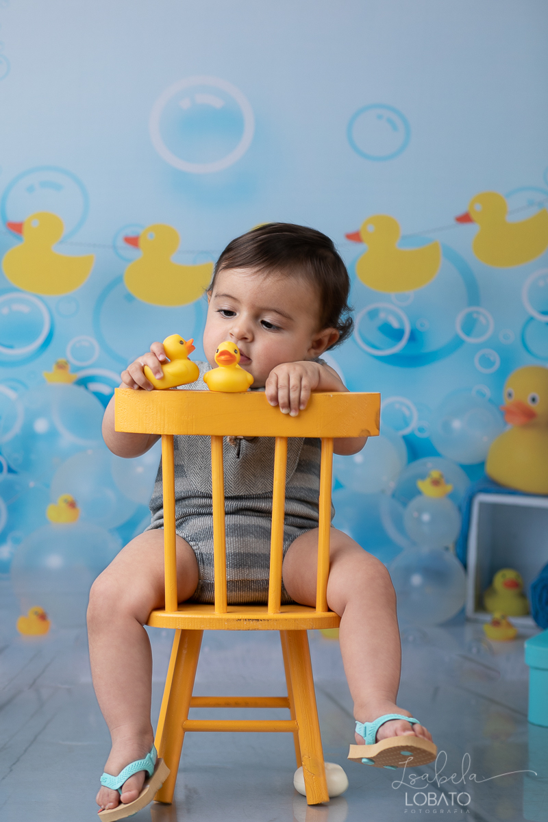 a-hora-do-banho-ensaio-fotografico-splash-baby-fundo-fotografico-de-patinho-amarelinho-bolha-de-sabao-boticario-boti-baby-livro-de-banho-do-bebe-fotografa-especilizada-em-bebes-estudio-fotografico-em-barbacena-isabela-lobato-fotografia