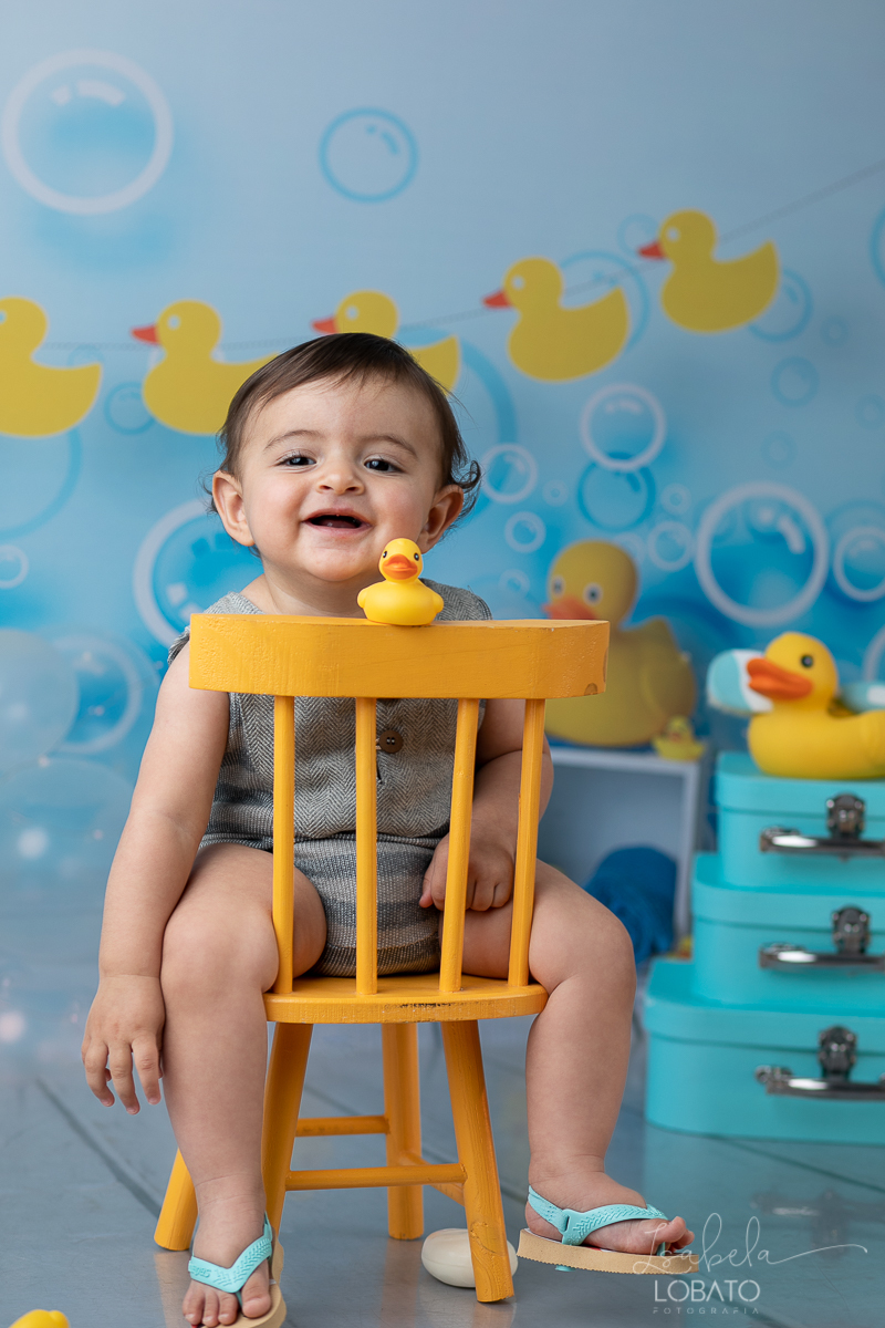 a-hora-do-banho-ensaio-fotografico-splash-baby-fundo-fotografico-de-patinho-amarelinho-bolha-de-sabao-boticario-boti-baby-livro-de-banho-do-bebe-fotografa-especilizada-em-bebes-estudio-fotografico-em-barbacena-isabela-lobato-fotografia