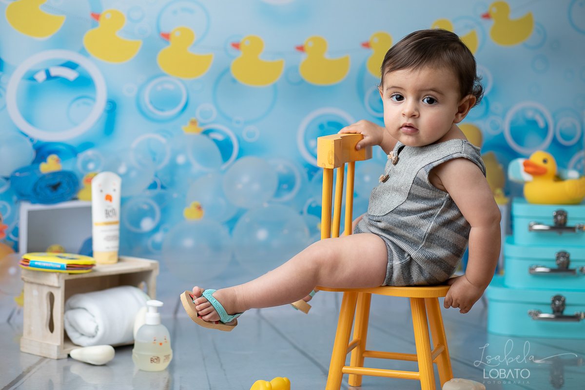 a-hora-do-banho-ensaio-fotografico-splash-baby-fundo-fotografico-de-patinho-amarelinho-bolha-de-sabao-boticario-boti-baby-livro-de-banho-do-bebe-fotografa-especilizada-em-bebes-estudio-fotografico-em-barbacena-isabela-lobato-fotografia
