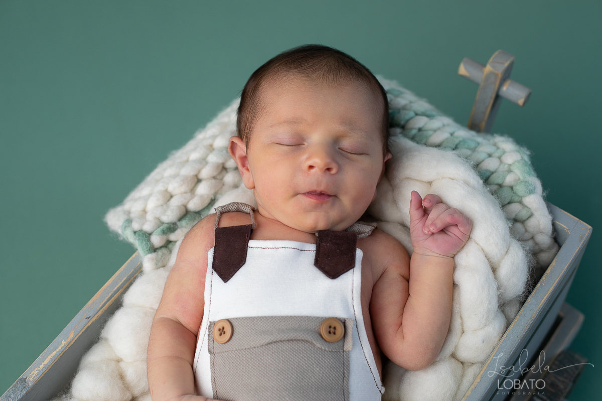 fotografia-newborn-em-barbacena-ensaio-fotografico-de-recem-nascido-newborn-fotografa-especializada-em-recem-nascidos-barbacena-mg-melhor-fotografa-infantil-de-barbacena-e-regiao-isabela-lobato-fotografia-estudio-fotografico-em-barbacena-a-melhor-foto