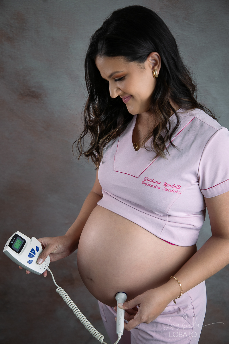 ensaio-de-gestante-pregnant-photography-pregnant-gestante-nove-meses-retratos-de-gestante-irmao-pet-mae-de-pet-fotografo-em-barbacena-promovido-a-irmao-mais-velho-enfermeira-obstetrica-doula-parto-natural-estudio-fotografico-isabela-lobato-fotografia