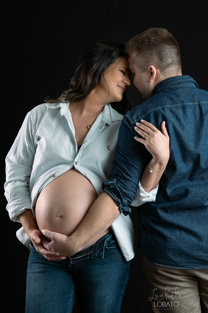 ensaio-de-gestante-pregnant-photography-pregnant-gestante-nove-meses-retratos-de-gestante-irmao-pet-mae-de-pet-fotografo-em-barbacena-promovido-a-irmao-mais-velho-enfermeira-obstetrica-doula-parto-natural-estudio-fotografico-isabela-lobato-fotografia