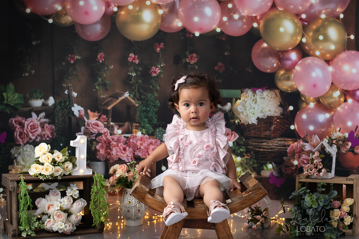 a-hora-do-banho-ensaio-fotografico-splash-baby-fundo-fotografico-jardim-encantado-patinho-amarelinho-bolha-de-sabao-baby-livro-de-banho-do-bebe-fotografa-especilizada-em-bebes-estudio-fotografico-em-barbacena-isabela-lobato-fotografia