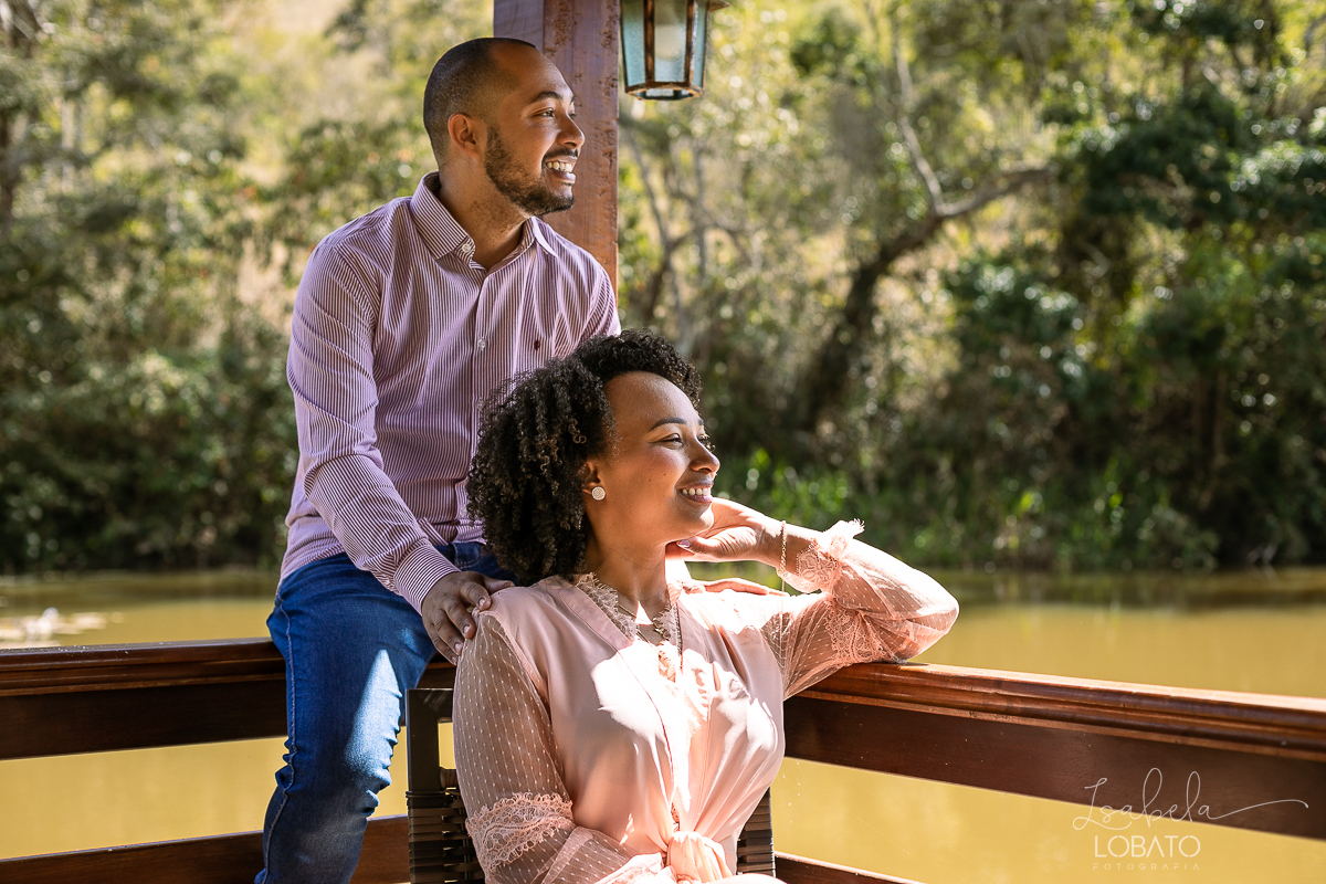 wedding-bodas-de-estanho-10-anos-de-casamento-ensaio-fotografico-em-comemoracao-de-aniversario-de-casamento-buque-de-noiva-renovacao-de-votos-celebrar-o-amor-fazenda-grotao-da-rainha-antonio-carlos-mg-fotografo-em-barbacena-isabela-lobato-estudio-de-foto