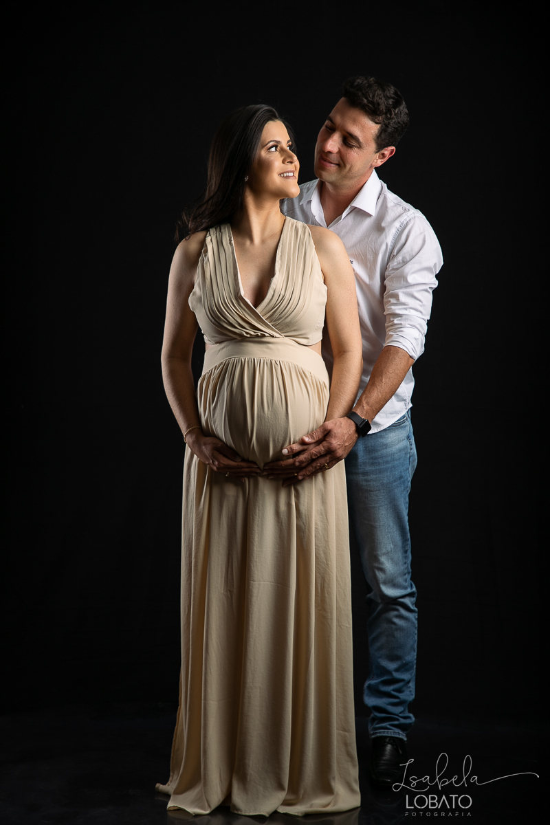 pregnant-photo-photografy-ensaio-fotografico-de-gestante-fotos-de-gestante-inspiracao-de-fotos-de-gestante-roupa-de-gestante-para-ensaio-fotografico-fotografo-especialiazado-em-gestante-em-barbacena-mg-estudio-fotografico-isabela-lobato-fotografia