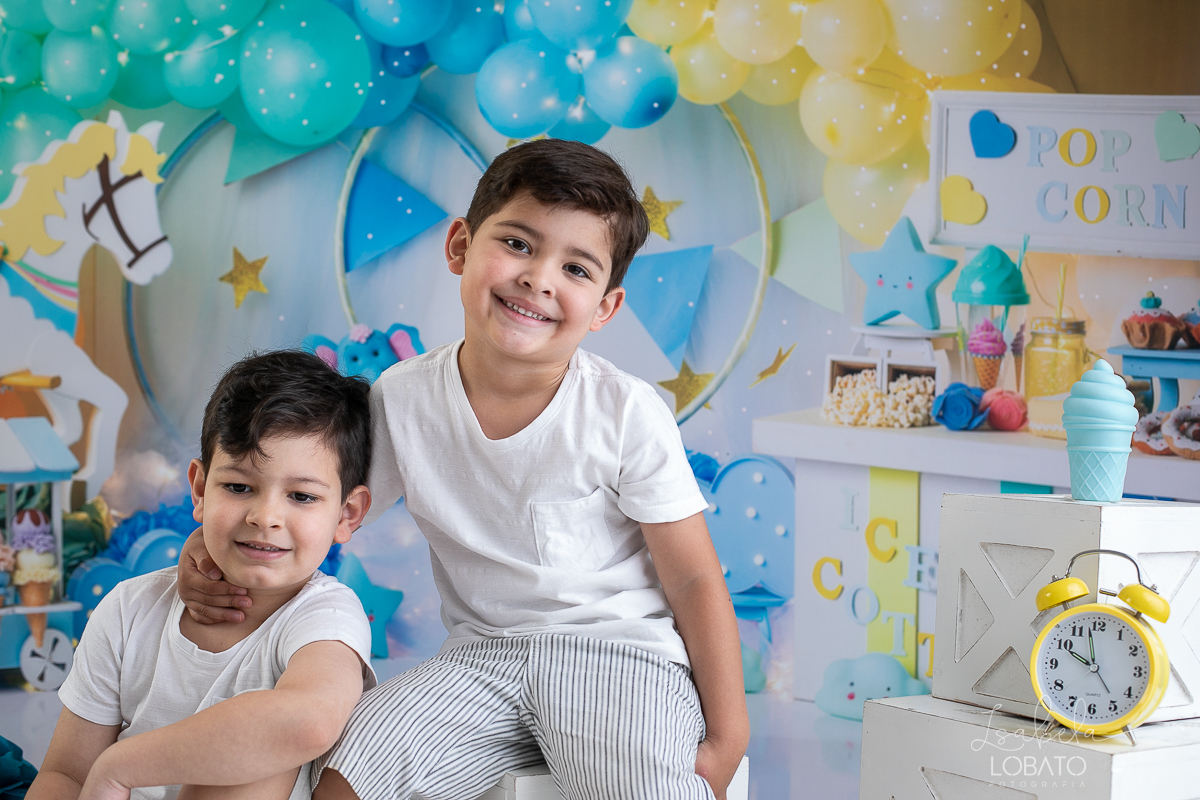 ensaio-fotografico-de-dia-das criancas-2022-mini-sessao-de-fotos-do-dia-das-criancas-fotografa-infantil-em-barbacena-ensaio-de-crianca-foto-de-recem-nascido-melhor-fotografa-da-cidade-isabela-lobato-fotografia-estudio-fotografico-em-barbacena