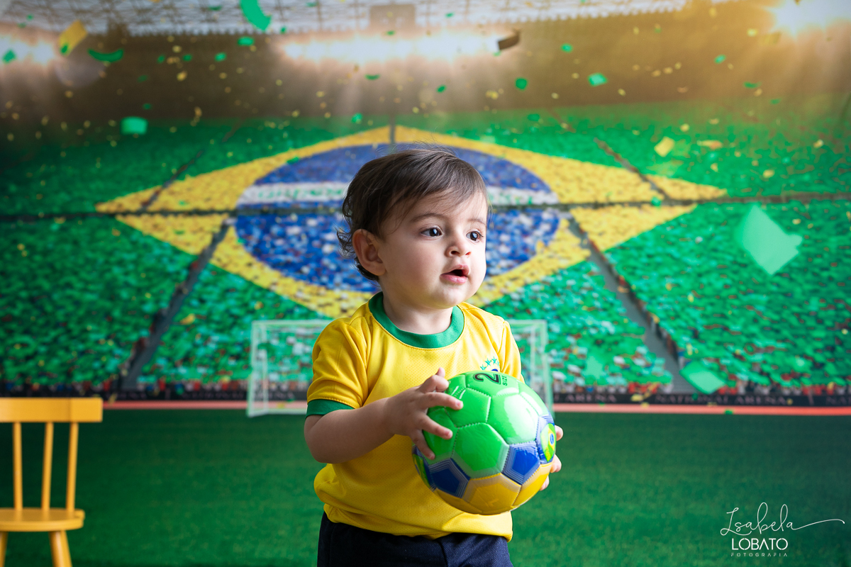 copa-do-mundo-do-catar-copa-do-mundo-2022-selecao-brasileira-hexa-campeao-brasil-vai-ganhar-a-copa-do-mundo-bandeira-do-brasil-cbf-confederacao-brasiliera-de-futebol-ensaio-fotografico-da-copa-do-mundo-torcida-mirim-brasieleira-hexacampeao-brasil-