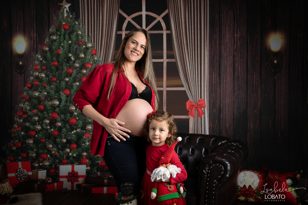 ensaio-fotografico-de-natal-2022-retratos-de-natal-fotografia-de-natal-fotos-papai-noel-cenario-fotografico-de-natal-2022-fundo-fotografico-de-natal-fundos-wentz-arvore-de-natal-papai-noel-decoracao-de-natal-estudio-fotografico-em-barbacena-isabela-lobato