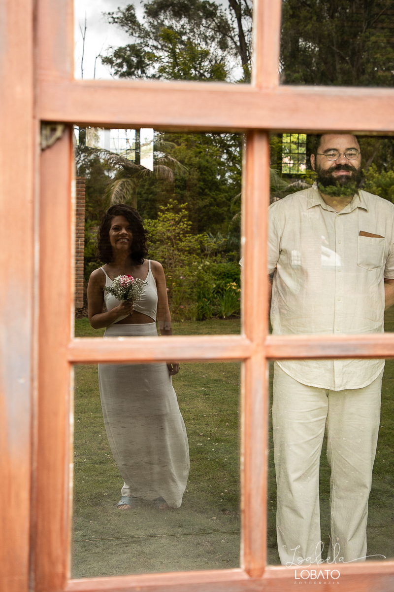 wedding-noiva-alternativa-vestido-de-noiva-ensaio-pos-wedding-ensaio-fotografico-de-casal-fotografica-de-familia-em-barbacena-salao-de-festas-em-barbacena-spazio-franatos-melhor-salao-de-festas-de-barbacena-e-regiao-isabela-lobato-fotografia-foto-de-casal