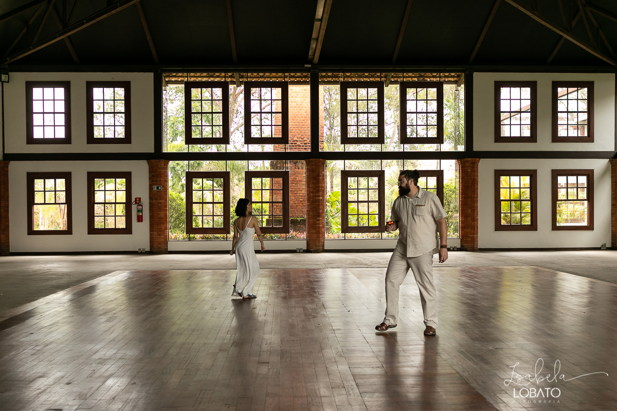 wedding-noiva-alternativa-vestido-de-noiva-ensaio-pos-wedding-ensaio-fotografico-de-casal-fotografica-de-familia-em-barbacena-salao-de-festas-em-barbacena-spazio-franatos-melhor-salao-de-festas-de-barbacena-e-regiao-isabela-lobato-fotografia-foto-de-casal