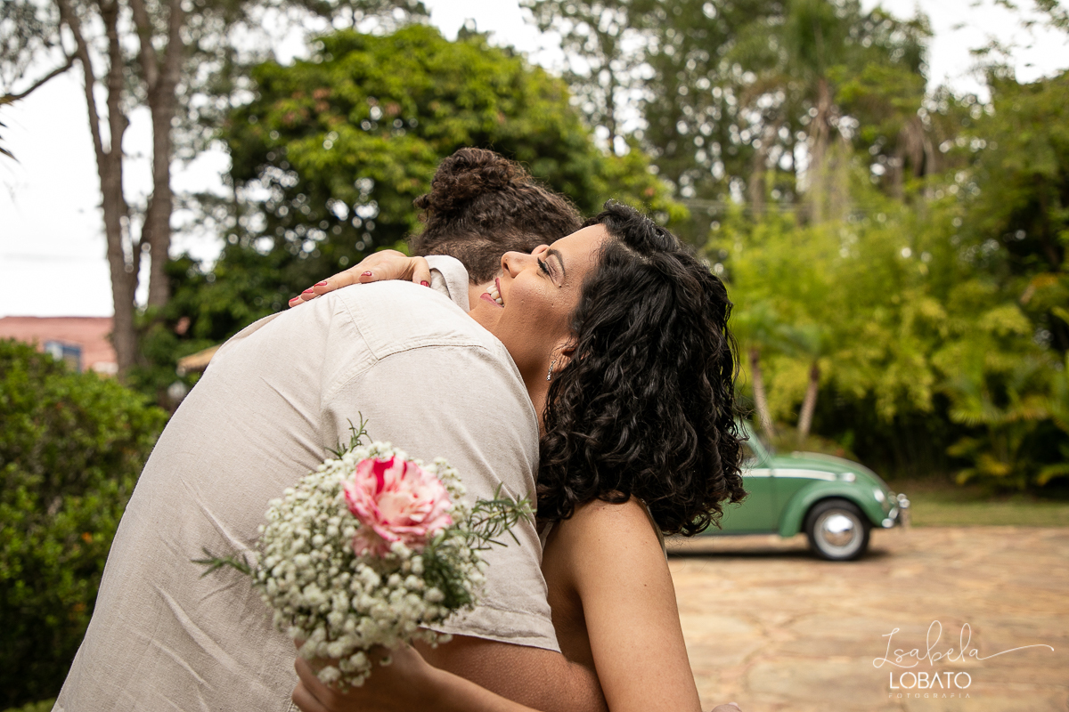 wedding-noiva-alternativa-vestido-de-noiva-ensaio-pos-wedding-ensaio-fotografico-de-casal-fotografica-de-familia-em-barbacena-salao-de-festas-em-barbacena-spazio-franatos-melhor-salao-de-festas-de-barbacena-e-regiao-isabela-lobato-fotografia-foto-de-casal