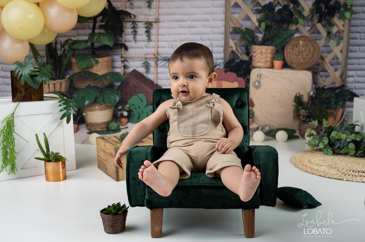 acompanhamento-fotografico-criativo-estudio-fotografico-infantil-em-barbacna-isabela-lobato-fotografia- roupas-acompanhamento-fotografico-fases-do-bebe-6-meses-carro-fusca-para-bebe-fotografa-de-crianças-em-barbacena