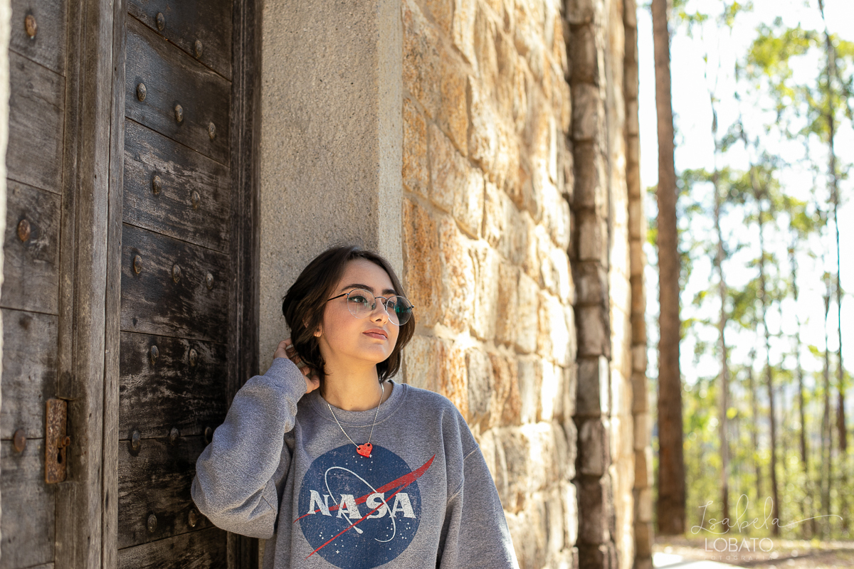 ensaio-fotografico-em-barbacena-sociedade-sao-miguel-arcanjo-barbacena-igreja-de-sao-miguel-arcanjo-em-barbacena-ensaio-debutante-ensaio-fotografico-de-15-anos-fotografa-em-barbacena-isabela-lobato-fotografia-estudio-fotografico