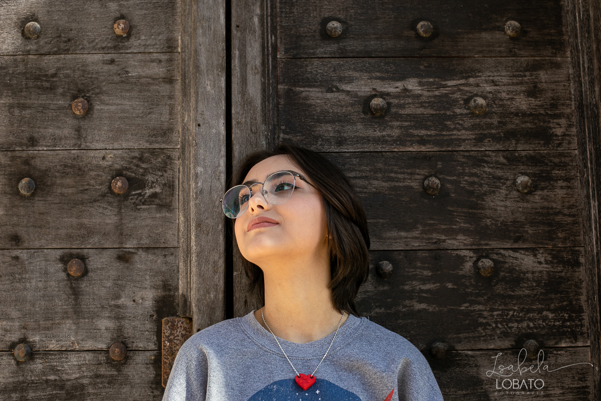 ensaio-fotografico-em-barbacena-sociedade-sao-miguel-arcanjo-barbacena-igreja-de-sao-miguel-arcanjo-em-barbacena-ensaio-debutante-ensaio-fotografico-de-15-anos-fotografa-em-barbacena-isabela-lobato-fotografia-estudio-fotografico