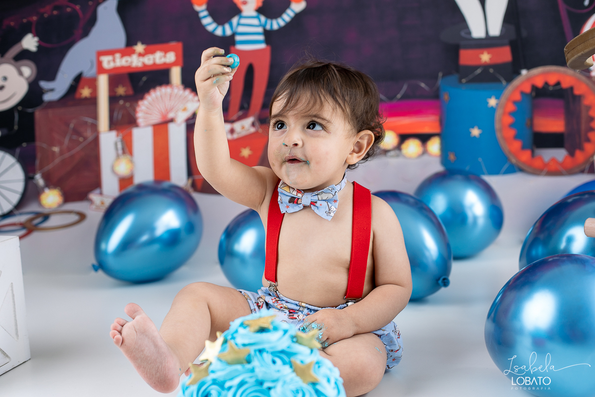 vermelho-ideias-de-decoracao-cenario-do-circo-fotografa-infantil-em-barbacena-estudio-fotografico-isabela-lobato