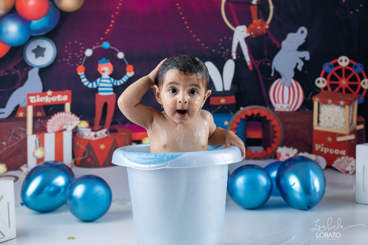 vermelho-ideias-de-decoracao-cenario-do-circo-fotografa-infantil-em-barbacena-estudio-fotografico-isabela-lobato