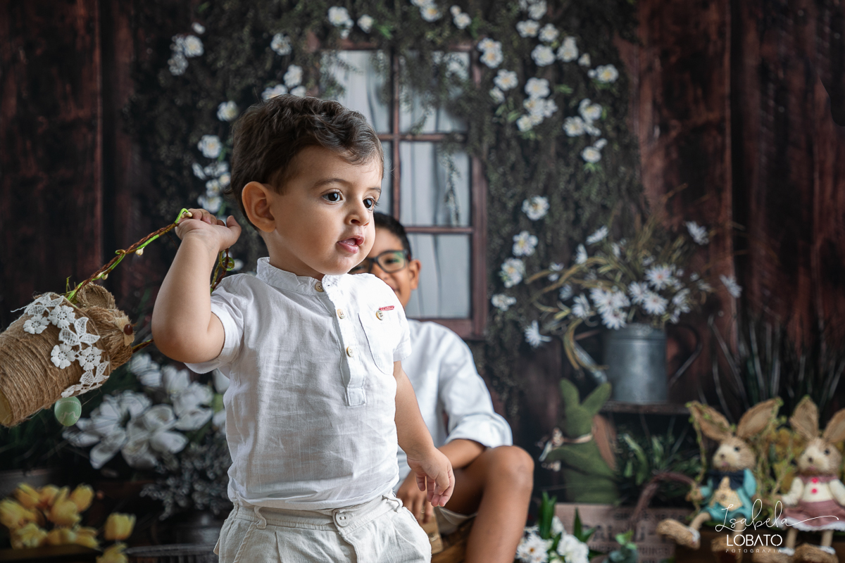 ensaio-fotografico-de-pascoa-2023-cenario-fotografico-de-pascoa-mini-sessao-fotografica-de-pascoa-2023-fundo-fotografico-de-pascoa-2023-wentz-fundos-fotograficos-fotografo-em-barbacena-fotografa-infantil-estudio-fotografico-em-barbacena-foto-de-pascoa-bq