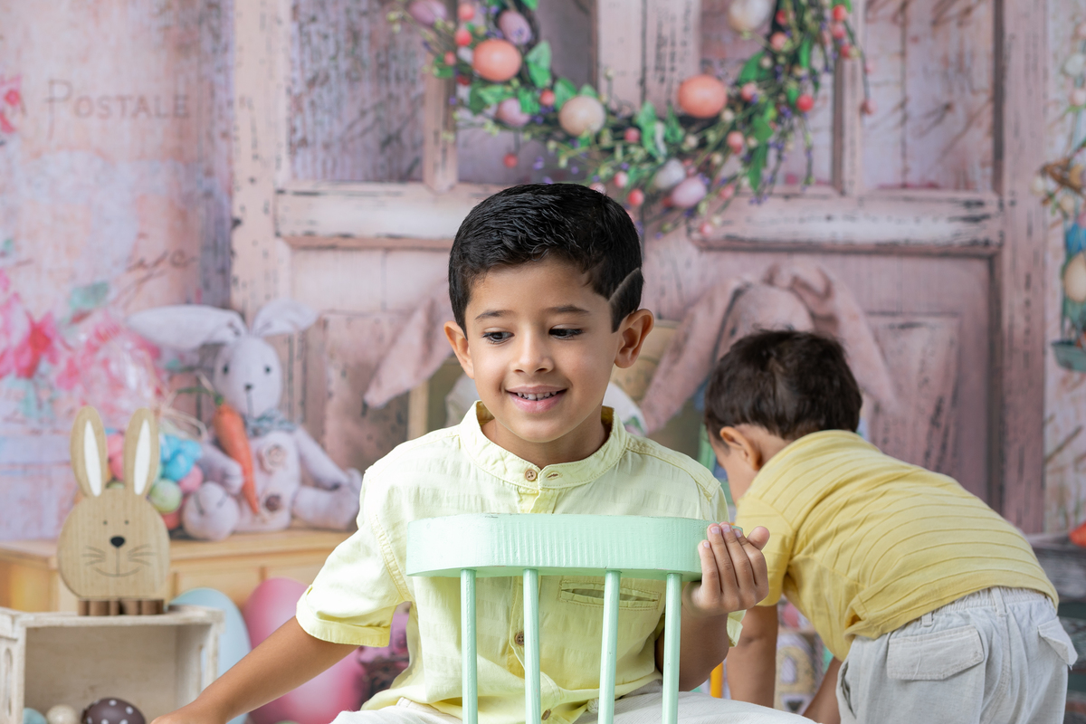 ensaio-fotografico-de-pascoa-2023-cenario-fotografico-de-pascoa-mini-sessao-fotografica-de-pascoa-2023-fundo-fotografico-de-pascoa-2023-wentz-fundos-fotograficos-fotografo-em-barbacena-fotografa-infantil-estudio-fotografico-em-barbacena-foto-de-pascoa-bq