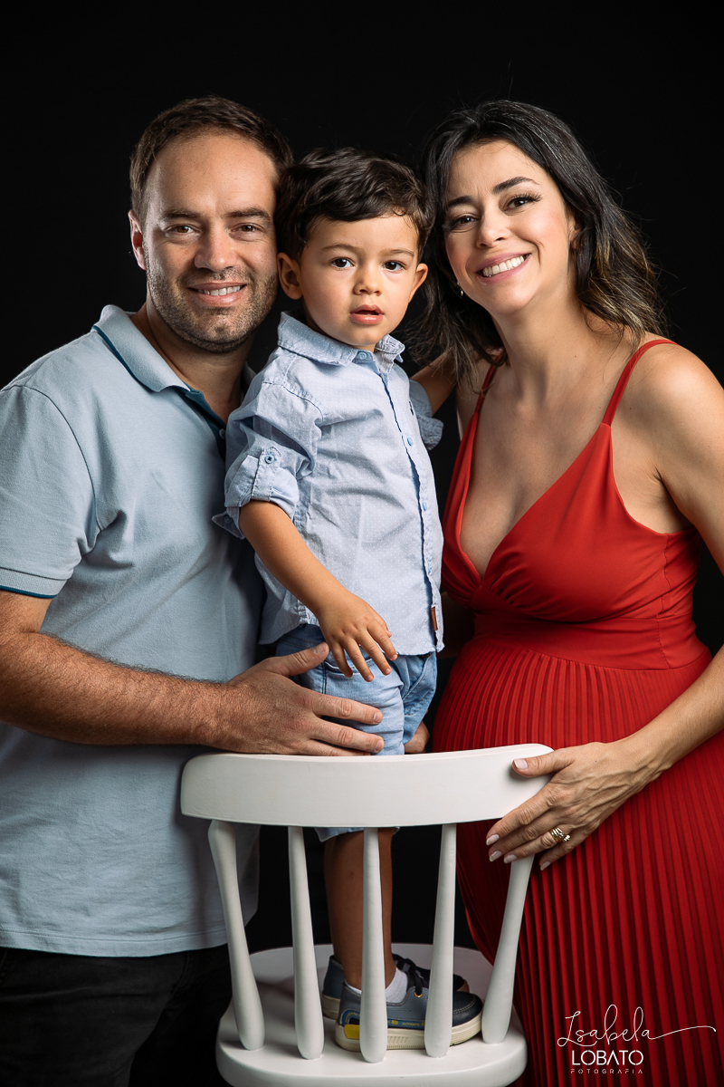 fotografa-de-gestantes-melhor-fotografo-de-barbacena-isabela-lobato-fotografia-estudio-fotografico-em-barbacena-ensaio-gestante-em-estudio-iluminacao-de-estudio-roupa-para-ensaio-fotografico-de-gestante