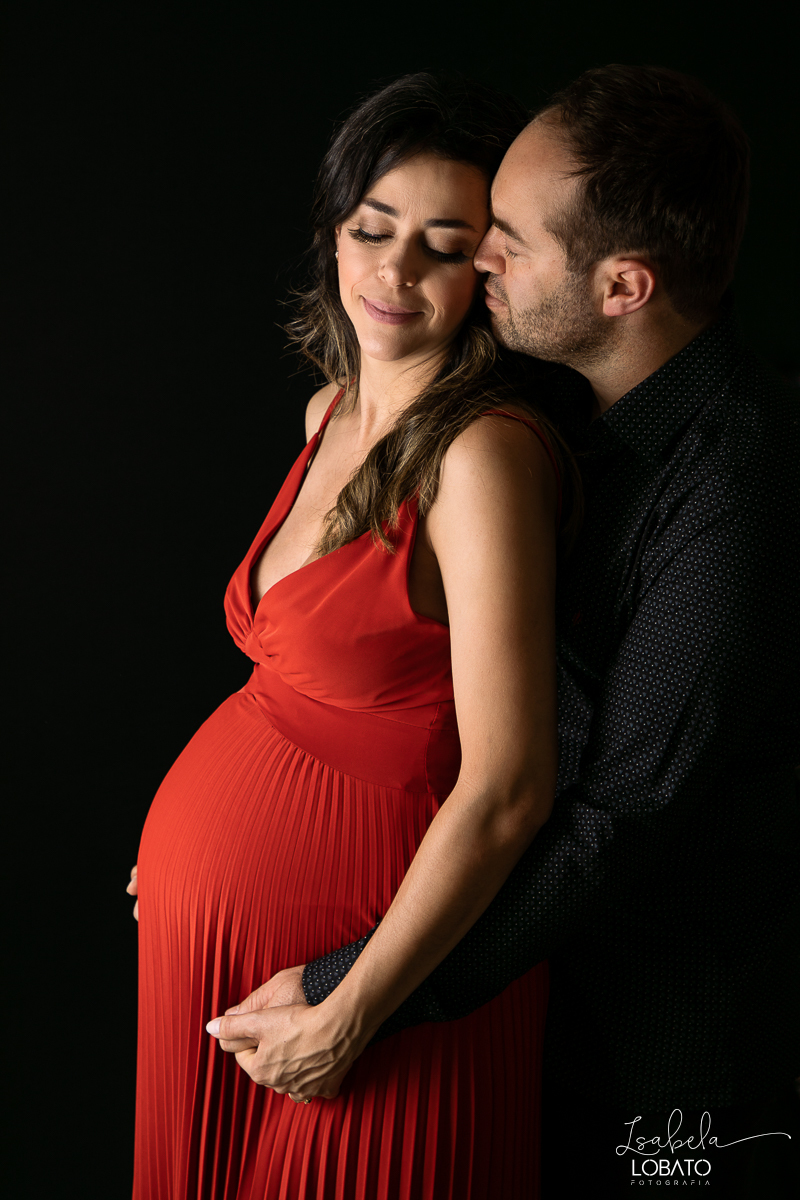 fotografa-de-gestantes-melhor-fotografo-de-barbacena-isabela-lobato-fotografia-estudio-fotografico-em-barbacena-ensaio-gestante-em-estudio-iluminacao-de-estudio-roupa-para-ensaio-fotografico-de-gestante