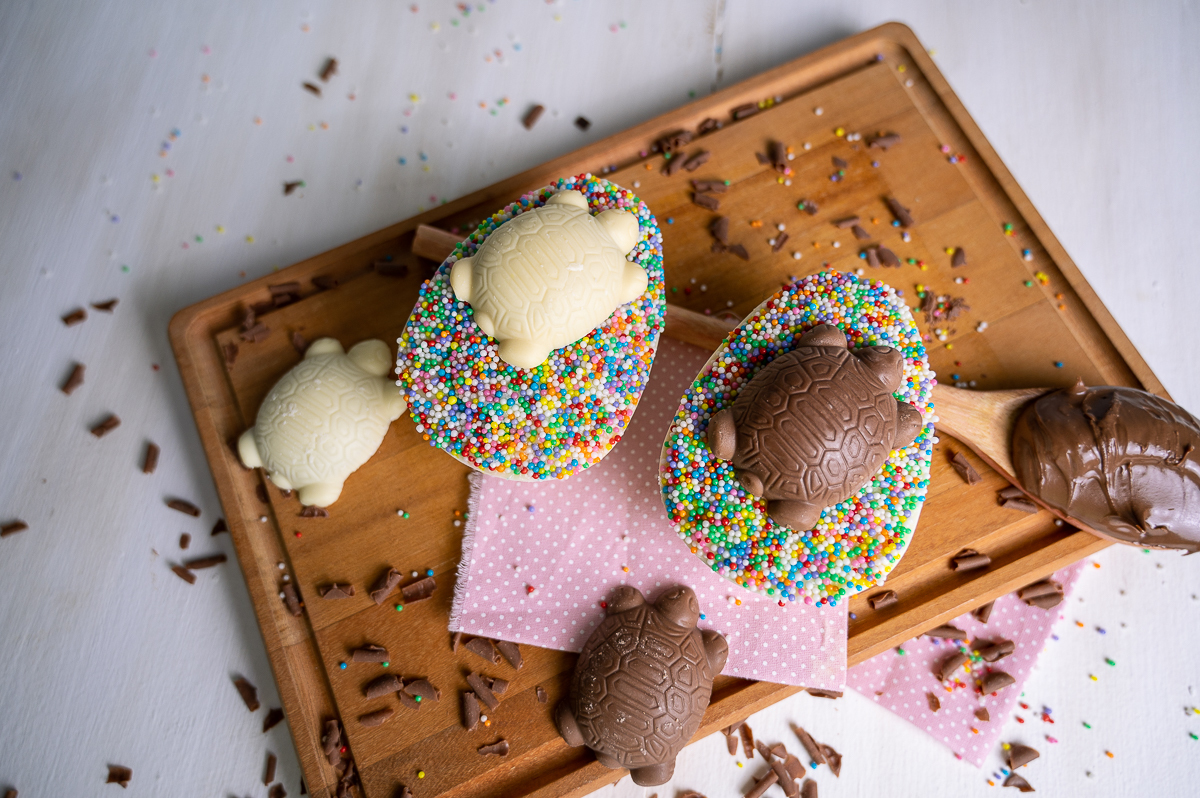 fotografia-gourmet-foto-ovos-de-pascoa-em-barbacena-ovo-de-pascoa-gourmet-pascoa-2023-docuras-de-pascoa-ovos-de-pascoa-chocolate-belga-barbacena-mg-fotografo-de-comida-foto-de-gastronomia-docinhos-de-pascoa-gormet-brigadeiria-em-barbacena-dayane-fereira