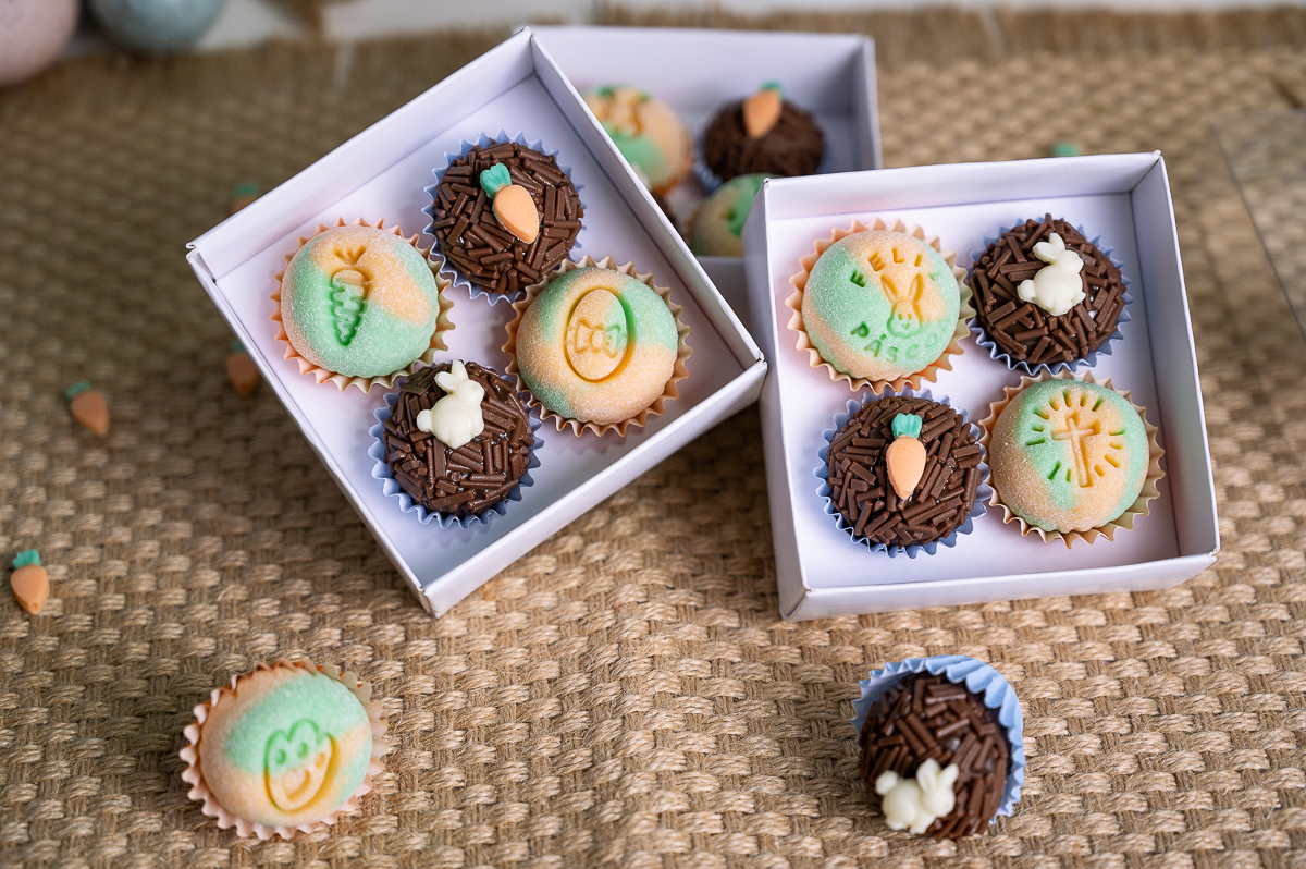 fotografia-gourmet-foto-ovos-de-pascoa-em-barbacena-ovo-de-pascoa-gourmet-pascoa-2023-docuras-de-pascoa-ovos-de-pascoa-em-barbacena-mg-fotografo-de-comida-foto-de-gastronomia-docinhos-de-pascoa-gormet-brigadeiria-em-barbacena-dayane-fereira-fotos-isabela