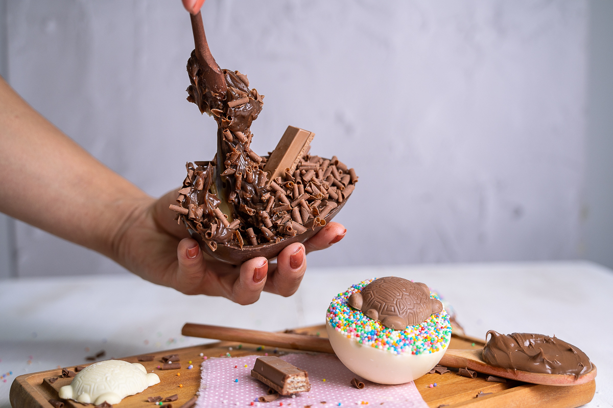 fotografia-gourmet-foto-ovos-de-pascoa-em-barbacena-ovo-de-pascoa-gourmet-pascoa-2023-docuras-de-pascoa-ovos-de-pascoa-chocolate-belga-barbacena-mg-fotografo-de-comida-foto-de-gastronomia-docinhos-de-pascoa-gormet-brigadeiria-em-barbacena-dayane-fereira