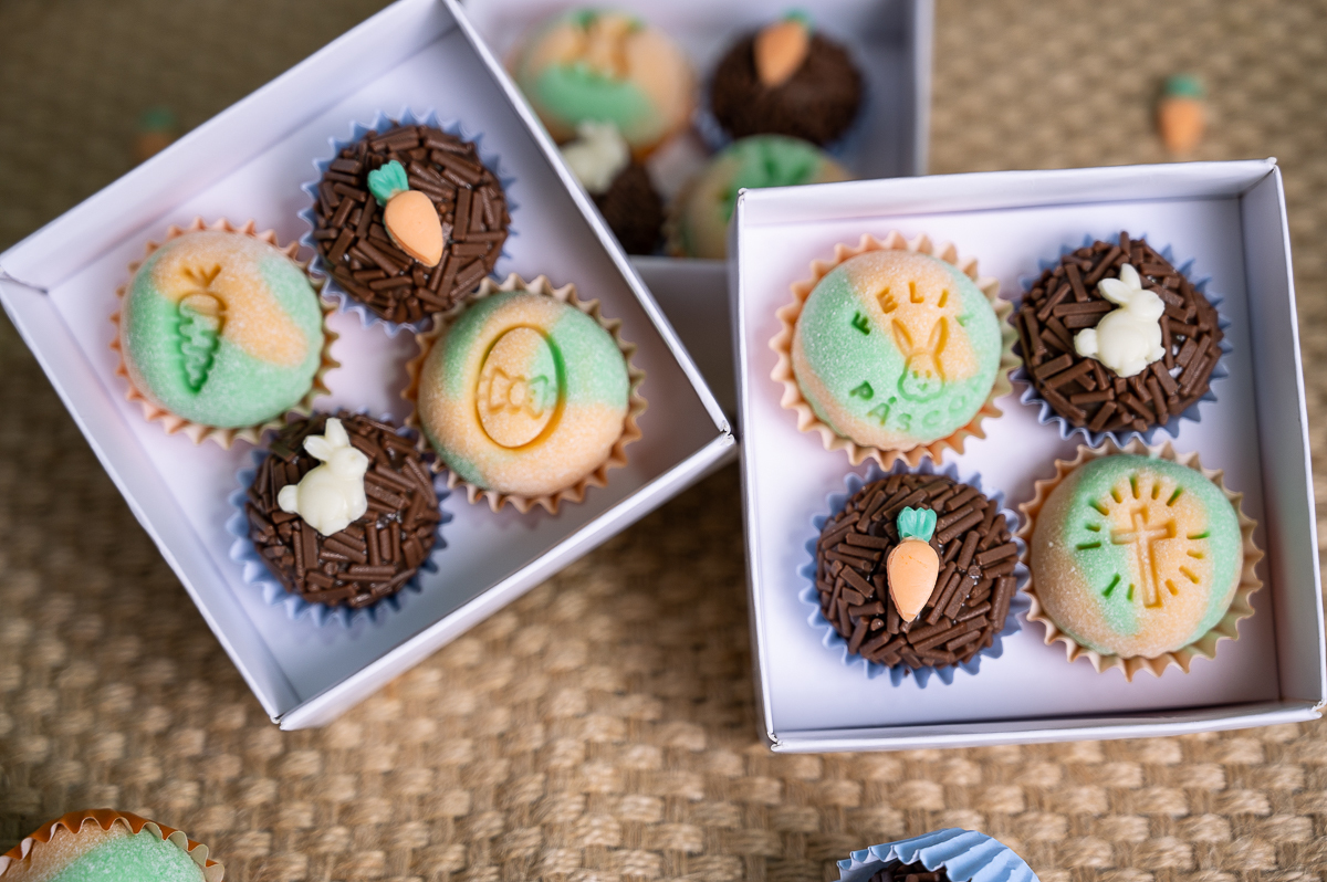 fotografia-gourmet-foto-ovos-de-pascoa-em-barbacena-ovo-de-pascoa-gourmet-pascoa-2023-docuras-de-pascoa-ovos-de-pascoa-chocolate-belga-barbacena-mg-fotografo-de-comida-foto-de-gastronomia-docinhos-de-pascoa-gormet-brigadeiria-em-barbacena-dayane-fereira